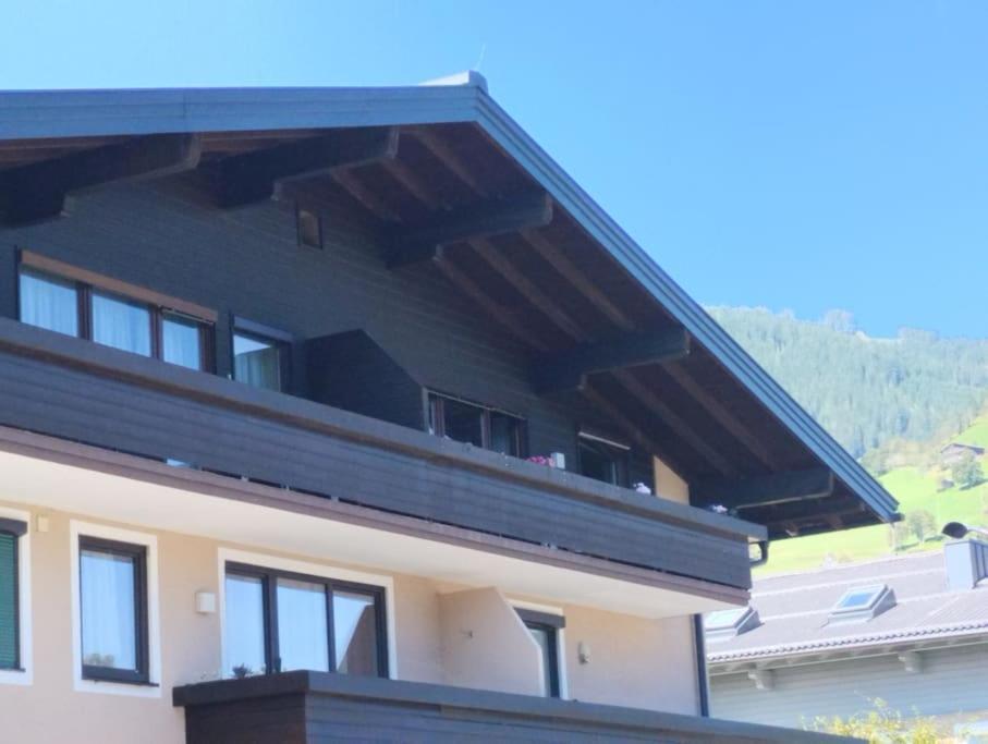 Alpenstueck Family Apartment-2 Bedrooms-80 Sqm-Free Parking Zell am See Exterior foto